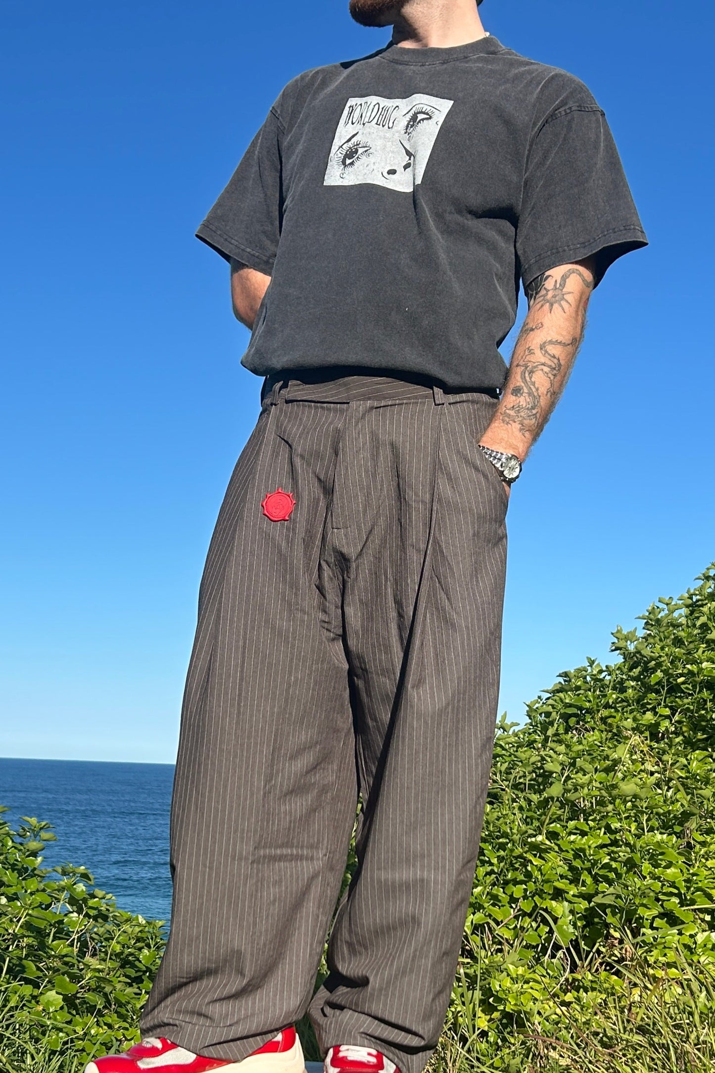 FROZEN.TEARS SHIRT (white on black)